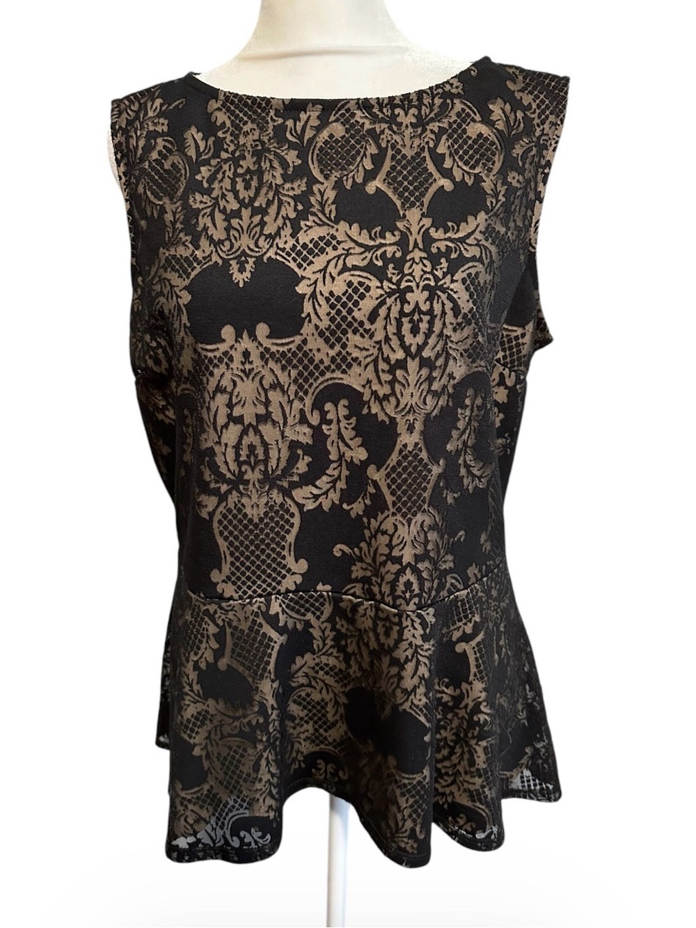 Apt. 9 Black and cream Tank size L lace over